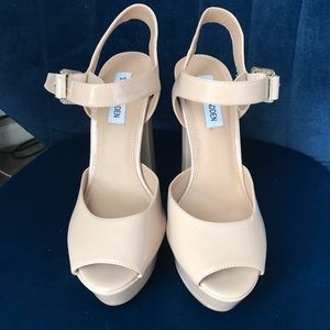 Steve Madden Nude Patent Leather Platform Heels